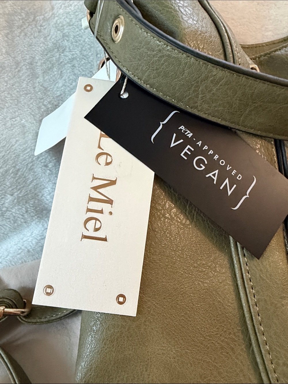 Le Mila NWT Olive Green Vegan Leather Hobo Bag with Front Zip Pocket - Picture 11 of 11